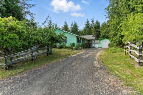 Photo of 442 Rhododendron Drive, Sequim, WA 98382 (MLS # 2395917)