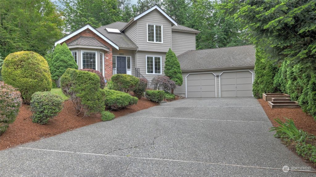 Photo of 4396 239th Place SE, Sammamish, WA 98029 (MLS # 2134560)