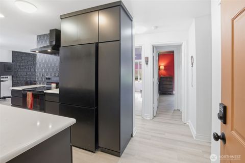 4525 S Henderson Street 102 Seattle WA 98118