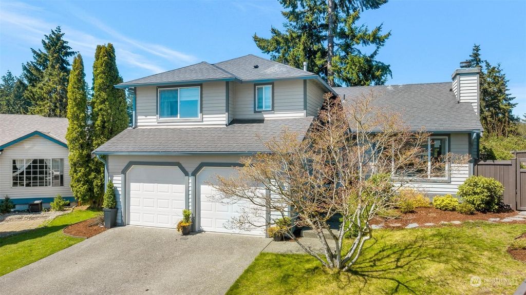 Photo of 2123 Aberdeen Place NE, Renton, WA 98056 (MLS # 2060750)
