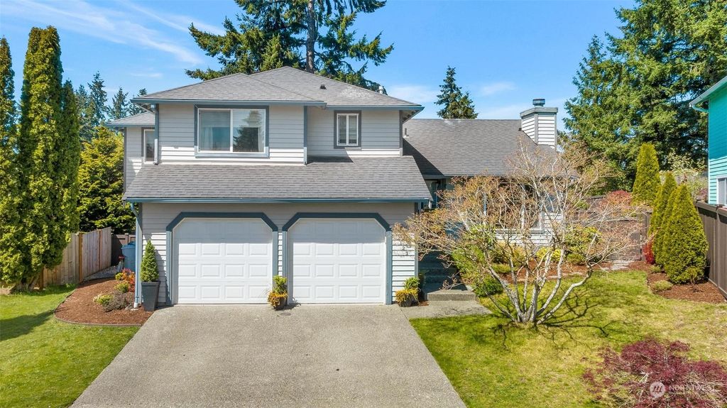 Photo of 2123 Aberdeen Place NE, Renton, WA 98056 (MLS # 2060750)