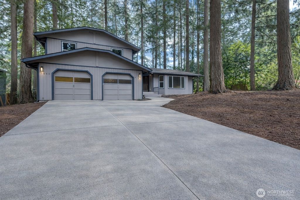 Photo of 7040 41st Avenue SE, Lacey, WA 98503 (MLS # 2466815)