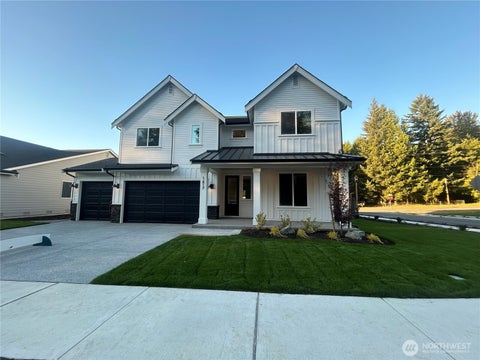 Photo of 1617 Lockridge Loop E #9, Enumclaw, WA 98022 (MLS # 2575679)