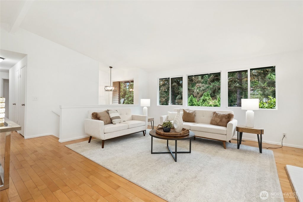 Photo of 3524 170th Avenue NE, Bellevue, WA 98008 (MLS # 2551341)