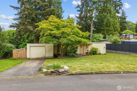 Photo of 1212 146th Avenue SE, Bellevue, WA 98007 (MLS # 2554915)