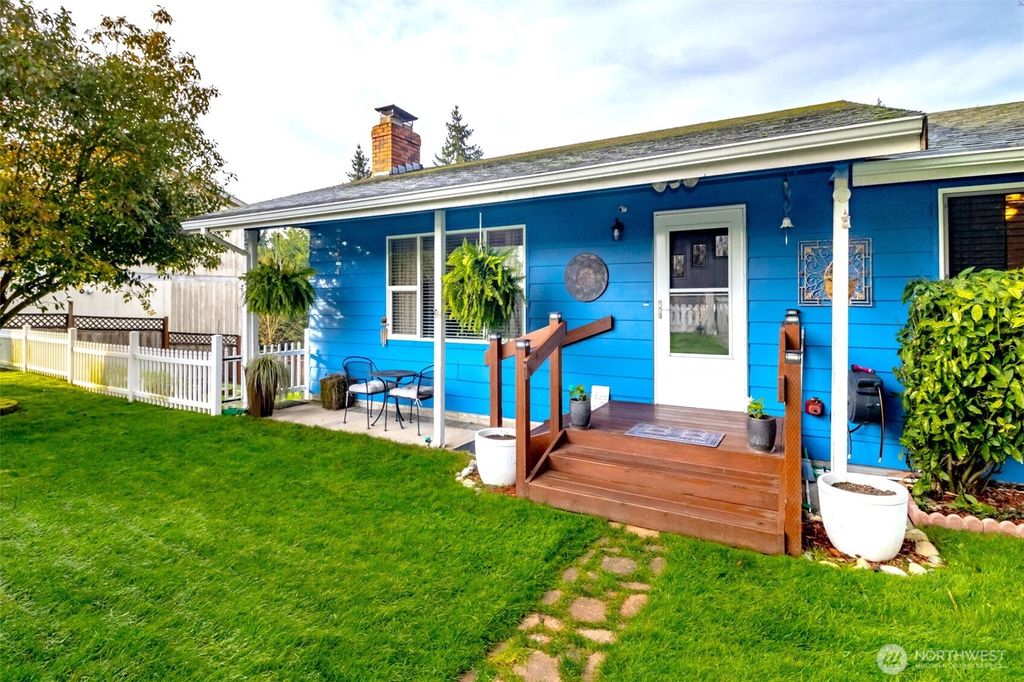 Photo of 6202 S Ferdinand Street, Tacoma, WA 98409 (MLS # 2464392)