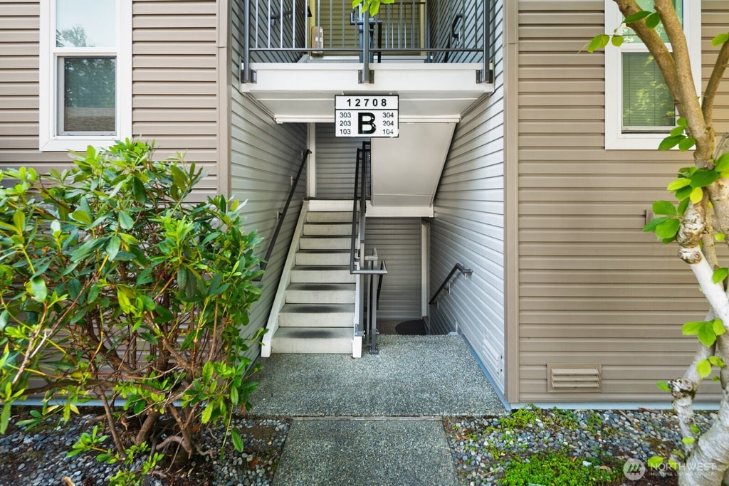 Photo of 12708 NE 144th Street #B-104, Kirkland, WA 98034 (MLS # 2575476)