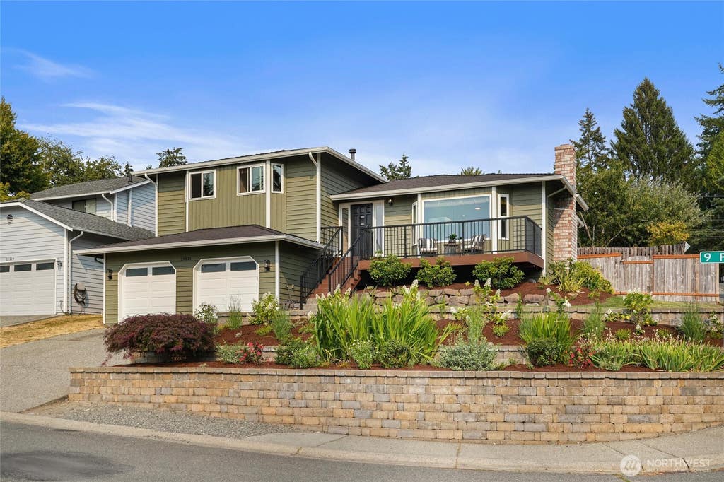 Photo of 21331 9th Place W, Lynnwood, WA 98036 (MLS # 2552877)