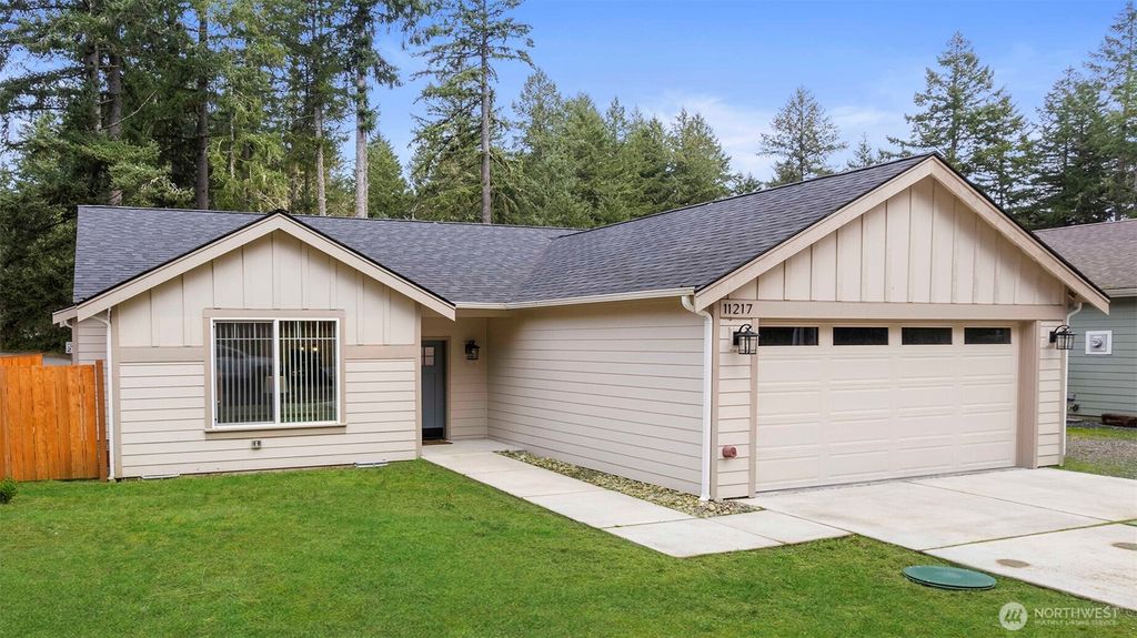 Photo of 11217 Country Club Place, Anderson Island, WA 98303 (MLS # 2488915)