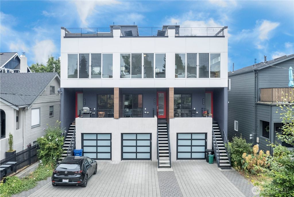 Photo of 4426 Evanston Avenue N, Seattle, WA 98103 (MLS # 2336783)
