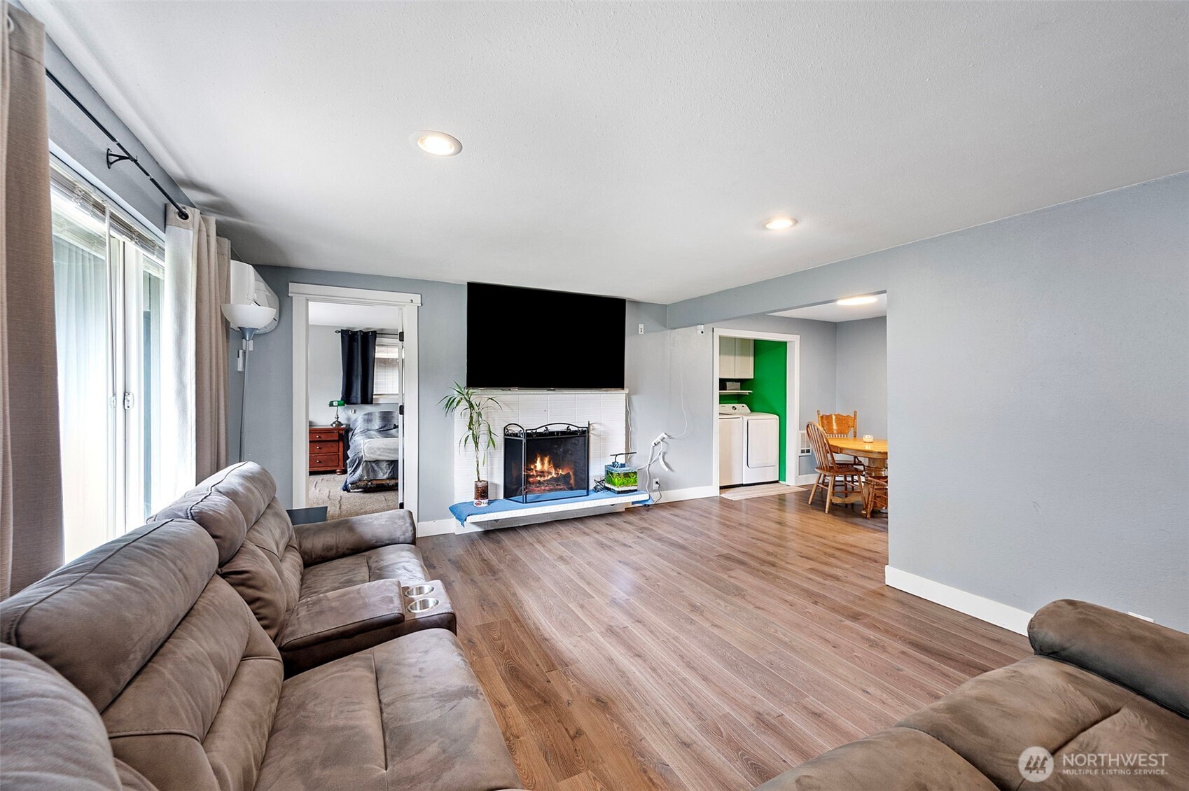 11001 26th Avenue E