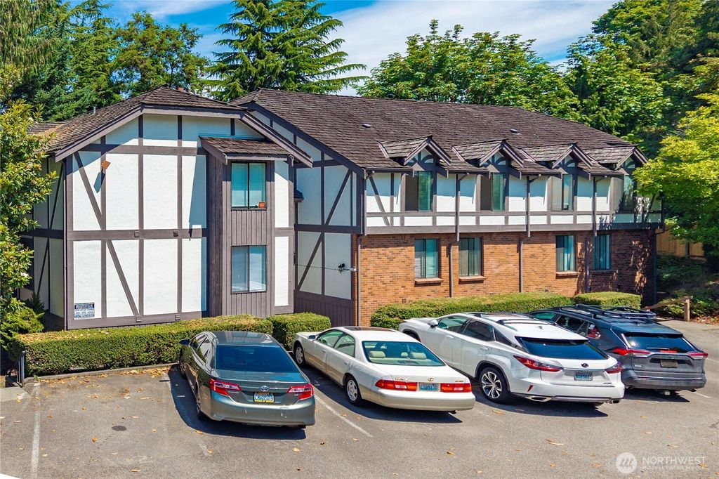 Photo of 405 E Titus Street, Kent, WA 98030 (MLS # 2418725)