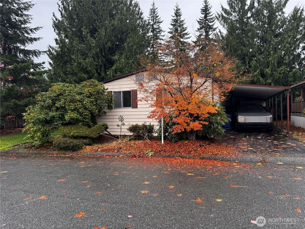 Photo of 815 124th Street SW #1, Everett, WA 98204 (MLS # 2453264)