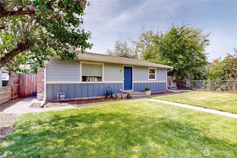 Photo of 522 Sycamore Street, Walla Walla, WA 99362 (MLS # 2511689)