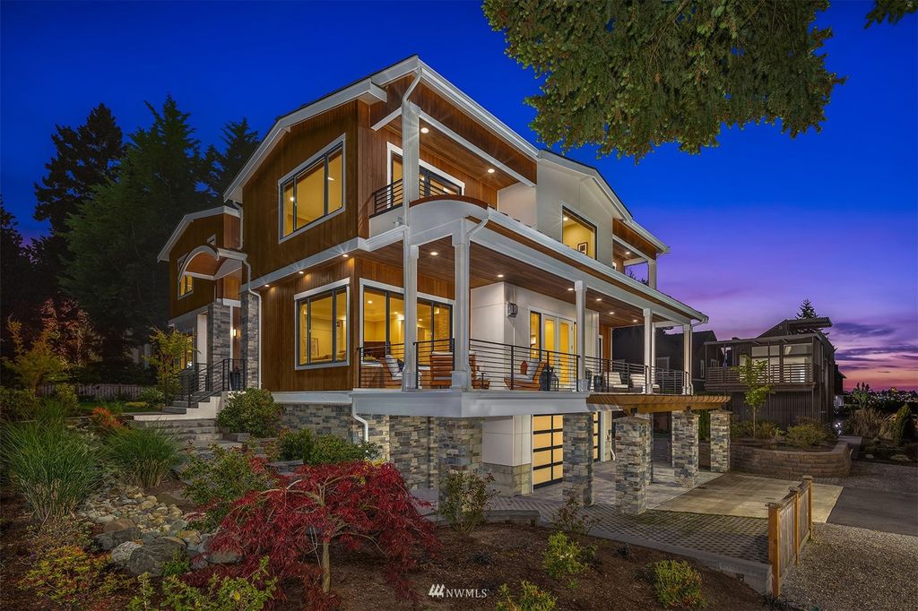 Photo of 2211 72nd Avenue SE, Mercer Island, WA 98040 (MLS # 1931456)