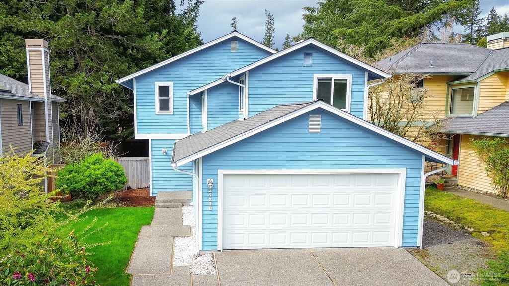 Photo of 24218 SE 44th Street, Sammamish, WA 98029 (MLS # 2357892)