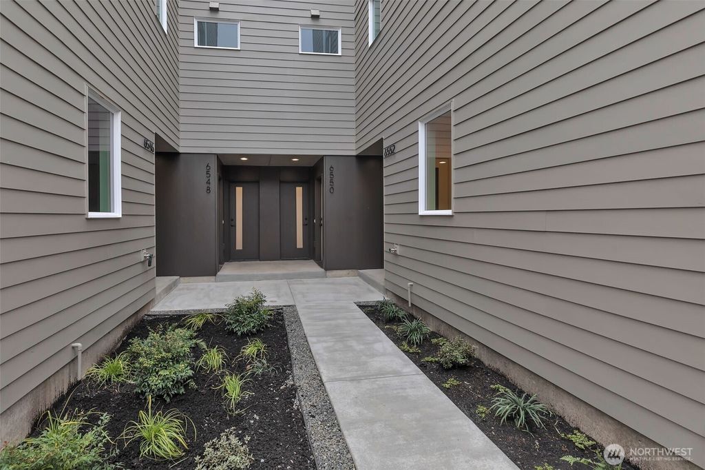Photo of 6548 44th Avenue SW, Seattle, WA 98136 (MLS # 2331652)