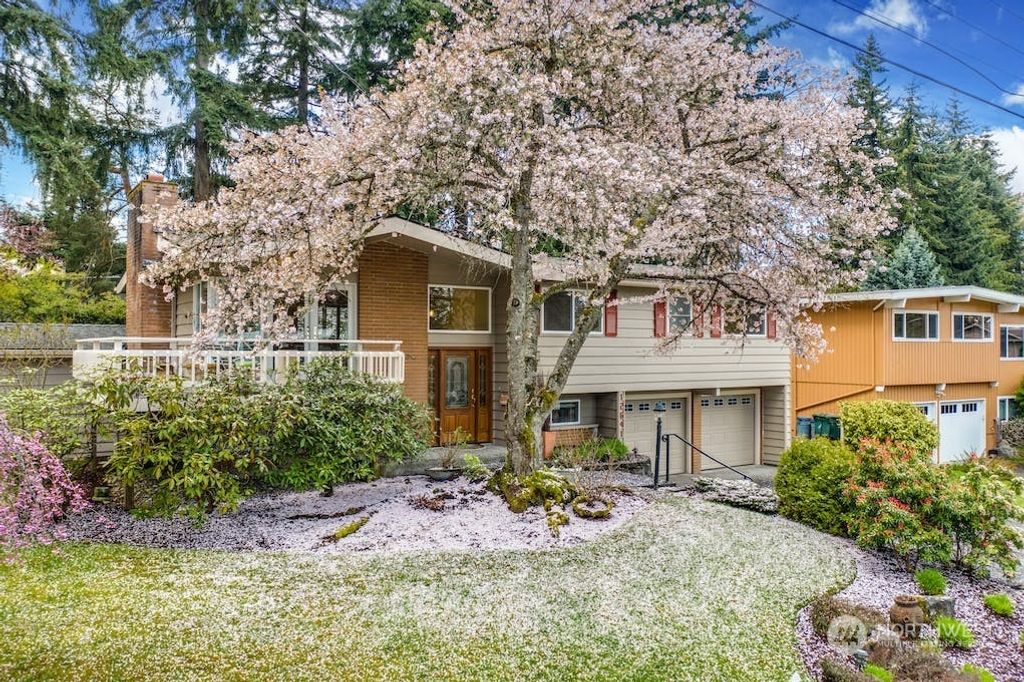 Photo of 12641 SE 54th Street, Bellevue, WA 98006 (MLS # 2053713)