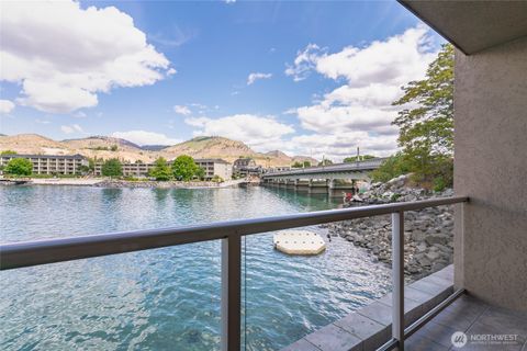 Photo of 322 W Woodin Avenue #711, Chelan, WA 98816 (MLS # 2377656)