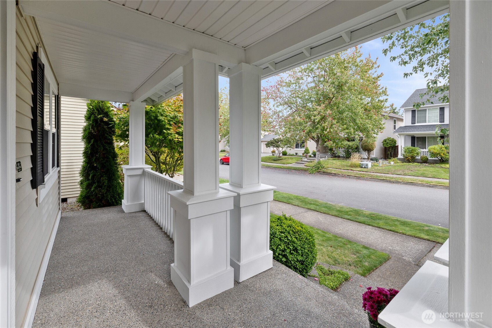 1935 Jensen Ave