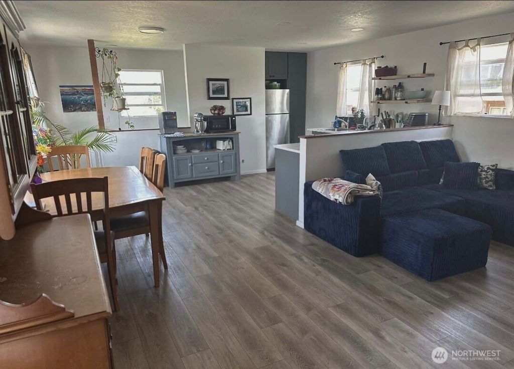 Photo of 1911 Ocean Beach Boulevard S, Long Beach, WA 98631 (MLS # 2503912)