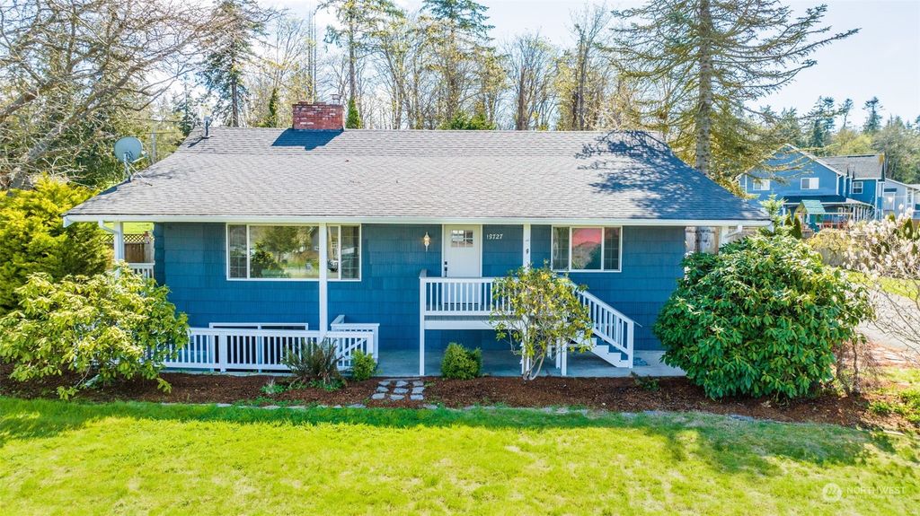 Photo of 18727 98th Avenue NW, Stanwood, WA 98292 (MLS # 2060296)