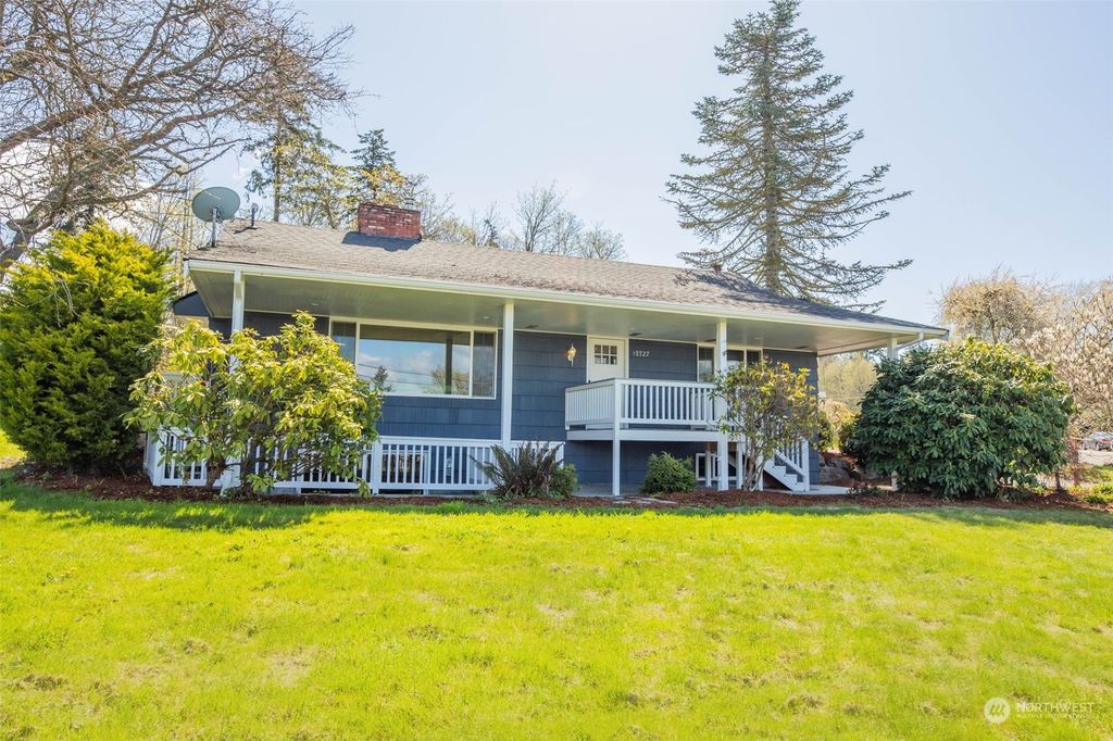 Photo of 18727 98th Avenue NW, Stanwood, WA 98292 (MLS # 2060296)