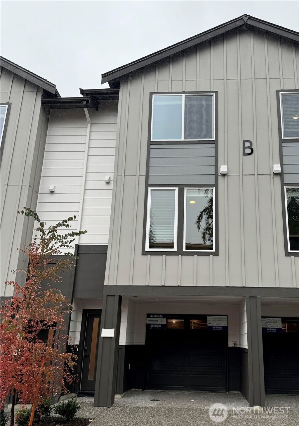 Photo of 16124 Cascadian Wy WAY #B4, Bothell, WA 98012 (MLS # 2553671)