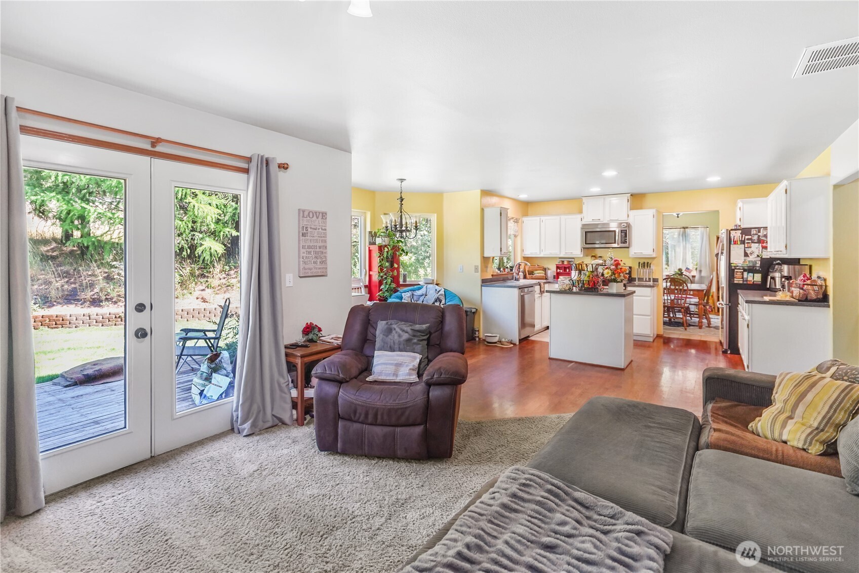 Leavenworth, Washington 98826, United States, 3 Bedrooms Bedrooms, ,3 BathroomsBathrooms,Residential,Active,189981