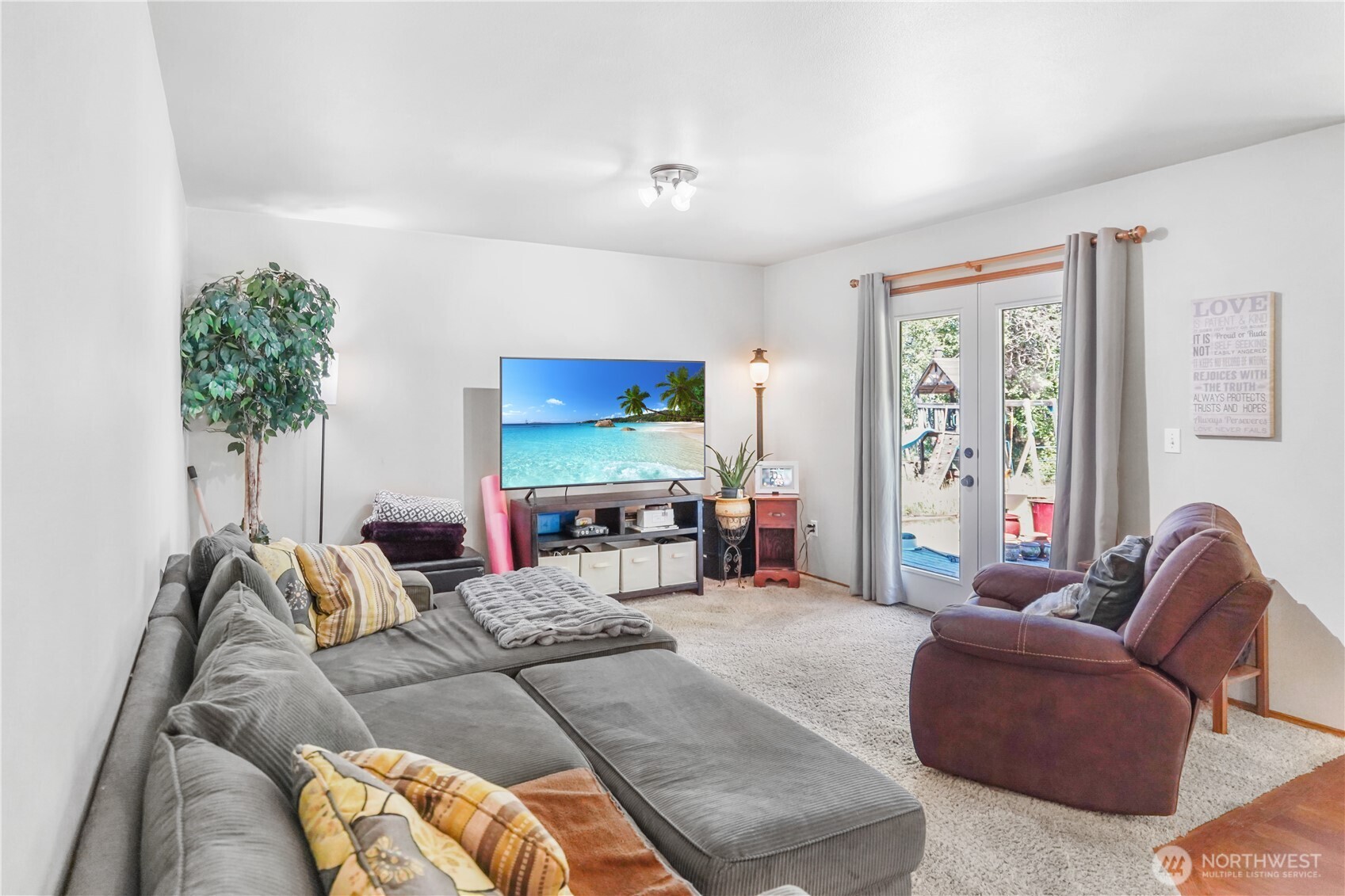 Leavenworth, Washington 98826, United States, 3 Bedrooms Bedrooms, ,3 BathroomsBathrooms,Residential,Active,189981