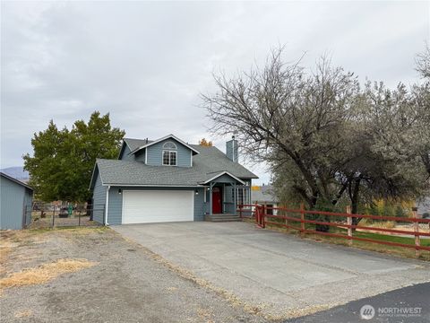 Photo of 40 Trail Ridge DR Dr, Omak, WA 98841 (MLS # 2449452)