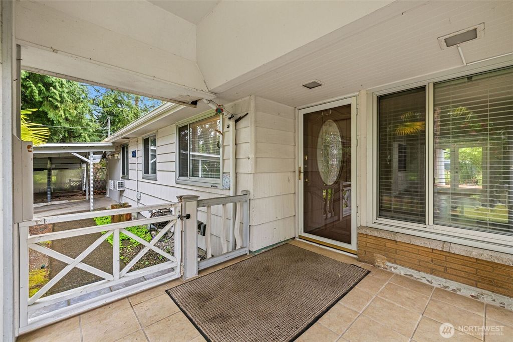 Photo of 2051 S 223rd Street, Des Moines, WA 98198 (MLS # 2517012)