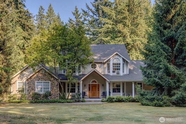 6477 CULTUS BAY RD, CLINTON, WA 98236 - Image bae43b3faa064321cb6ffbe57344d13d/771393759
