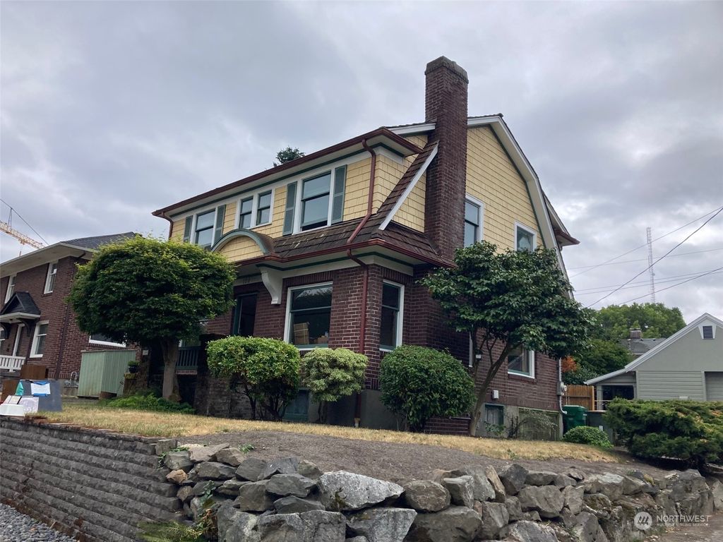 Photo of 109 W Boston Street, Seattle, WA 98119 (MLS # 2150546)