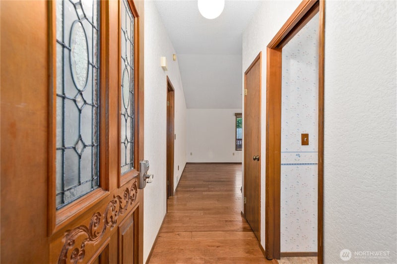 1705 Medallion Loop NW