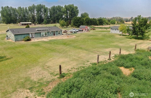 Photo of 2928 Detour Road, Walla Walla, WA 99362 (MLS # 2590931)