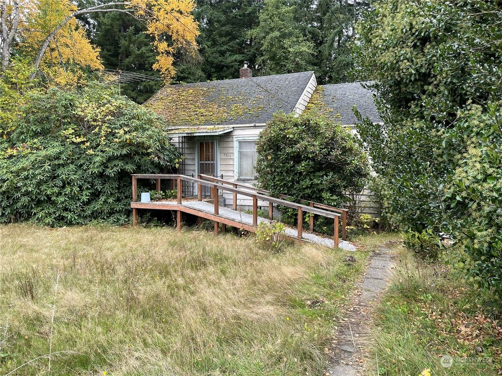 Photo of 7210 Lower Ridge Road, Everett, WA 98203 (MLS # 2171729)