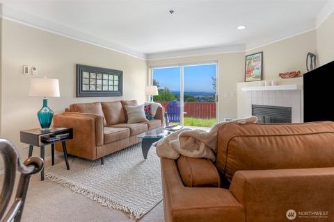 15345 Sunwood Boulevard D102 Tukwila WA 98188