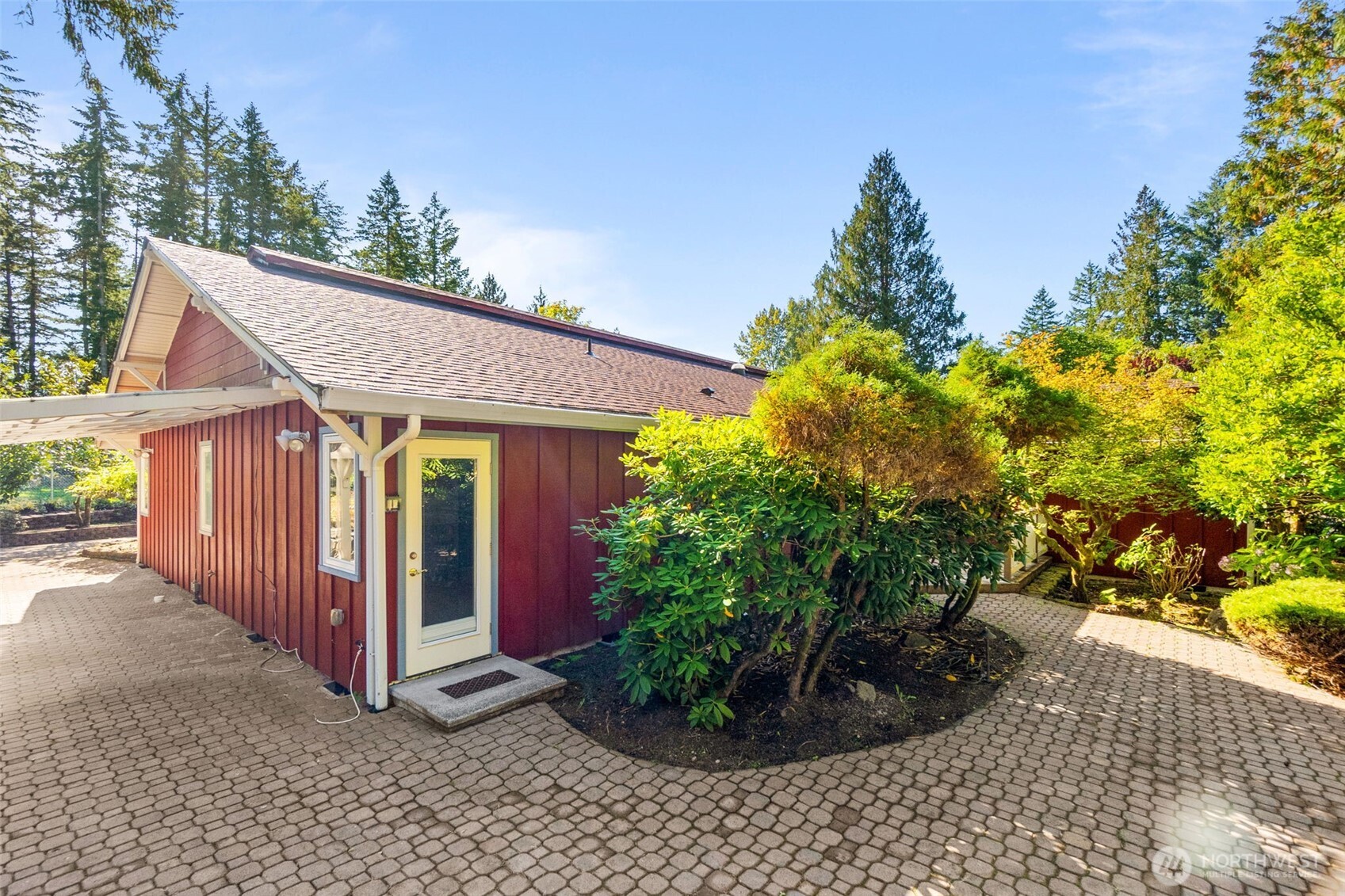 7920 Fairview Road SW