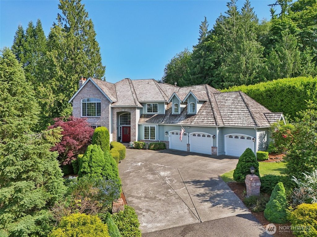 Photo of 18913 SE 174th Way, Renton, WA 98058 (MLS # 2385662)