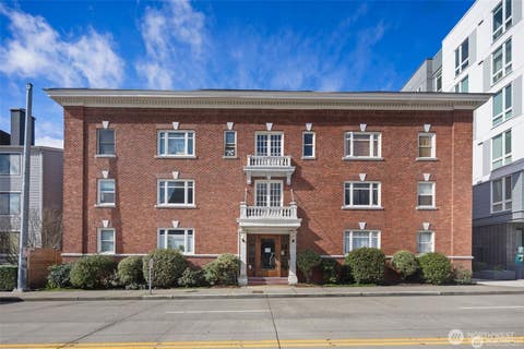 Photo of 4725 15th Avenue NE #16, Seattle, WA 98105 (MLS # 2551817)
