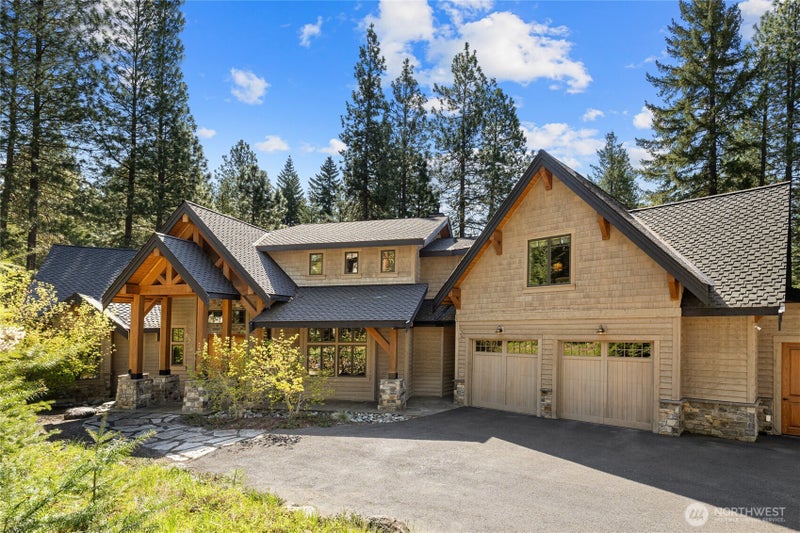 160 Bunchberry Court