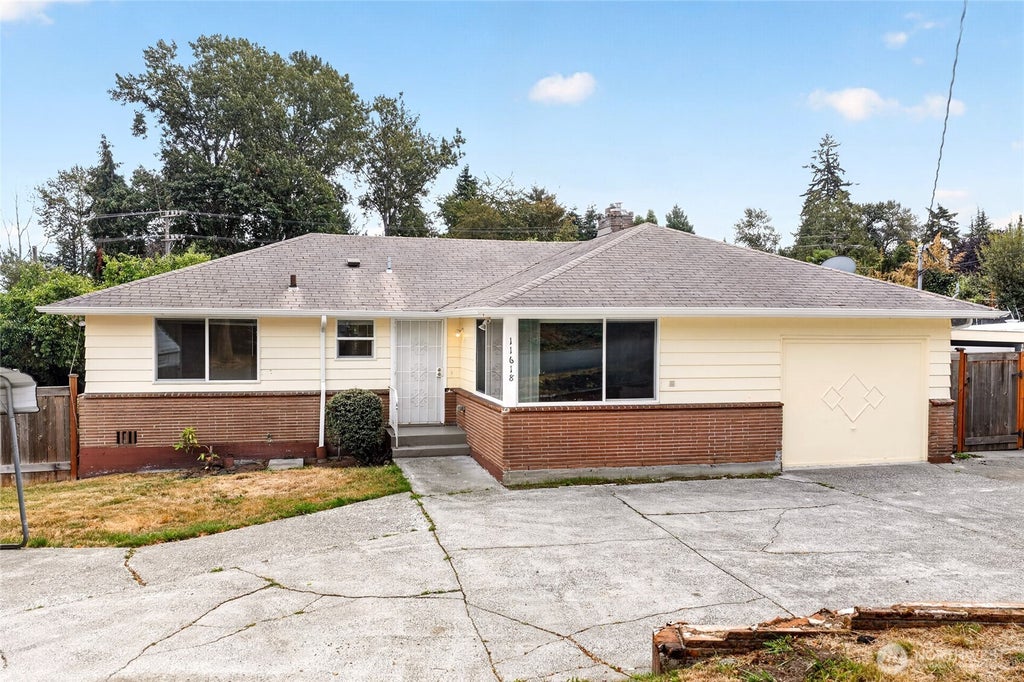 Photo of 11618 Roseberg Avenue S, Seattle, WA 98168 (MLS # 2576657)