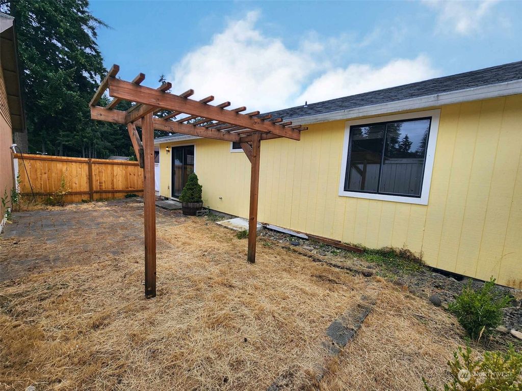 listing image 9364727910903606834