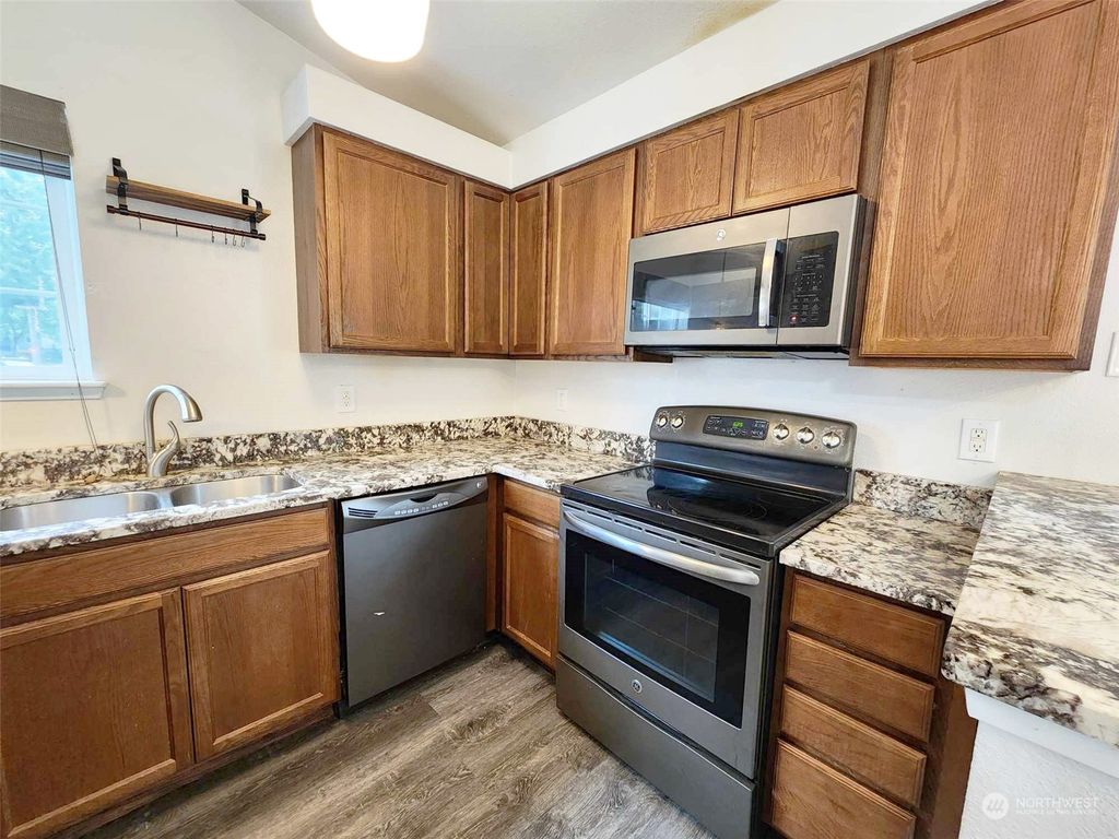 listing image 9362124314668974058