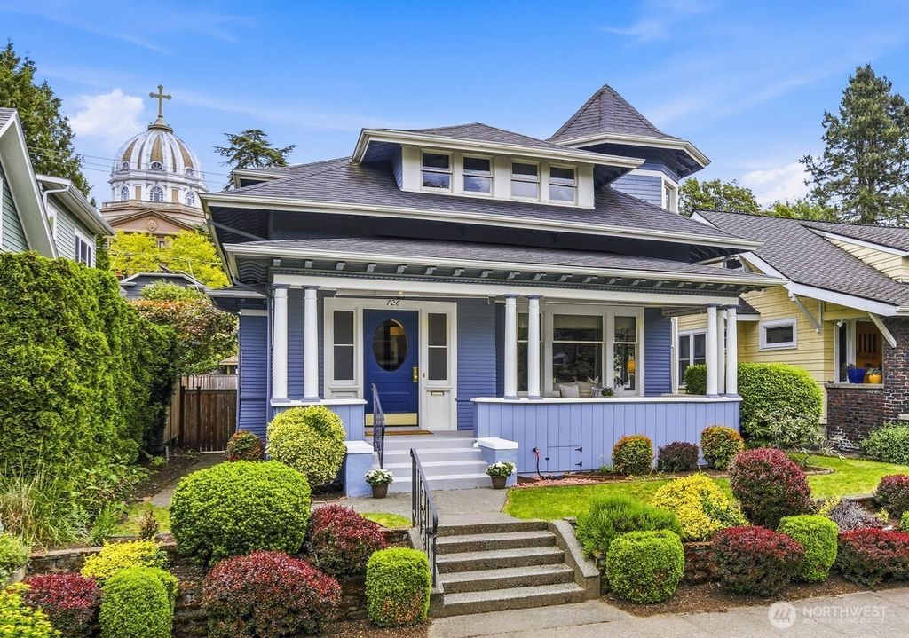 Photo of 726 20th Avenue E, Seattle, WA 98112 (MLS # 2524609)