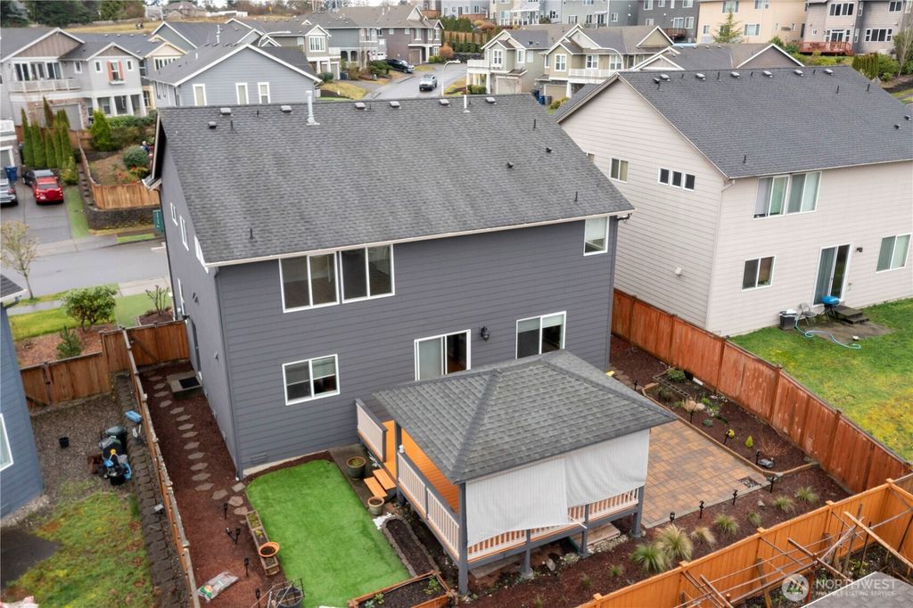 Photo of 916 SW 341st St St, Federal Way, WA 98023 (MLS # 2491893)