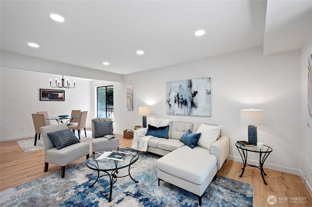 Photo of 1415 154th Avenue NE #4101, Bellevue, WA 98007 (MLS # 2424976)