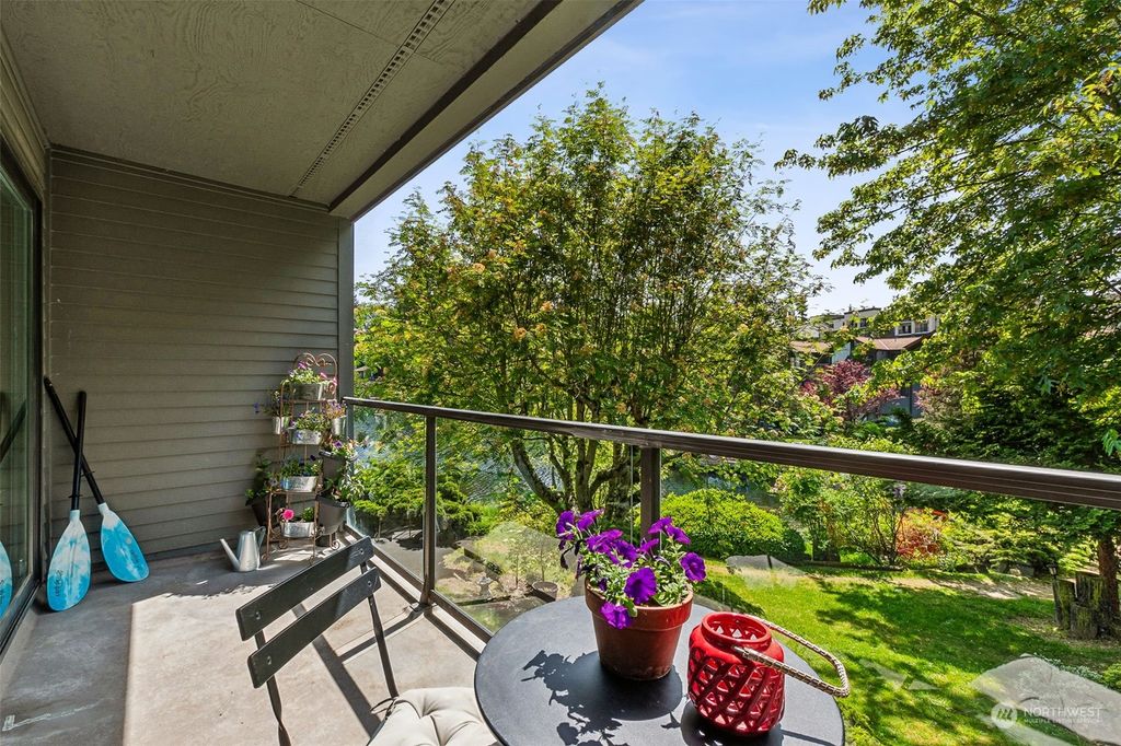 Photo of 19428 Aurora Avenue N #235, Shoreline, WA 98133 (MLS # 2239450)