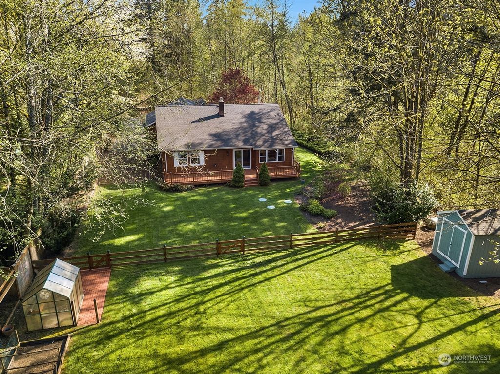 Photo of 16901 194th Avenue NE, Woodinville, WA 98077 (MLS # 2065793)